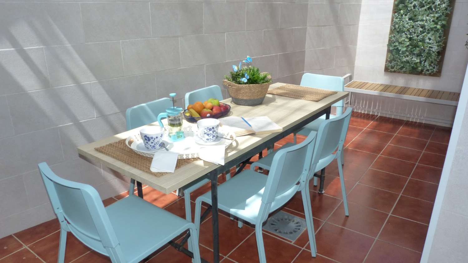 FABULEUSE MAISON DE VILLE SUR LE FRONT DE MER