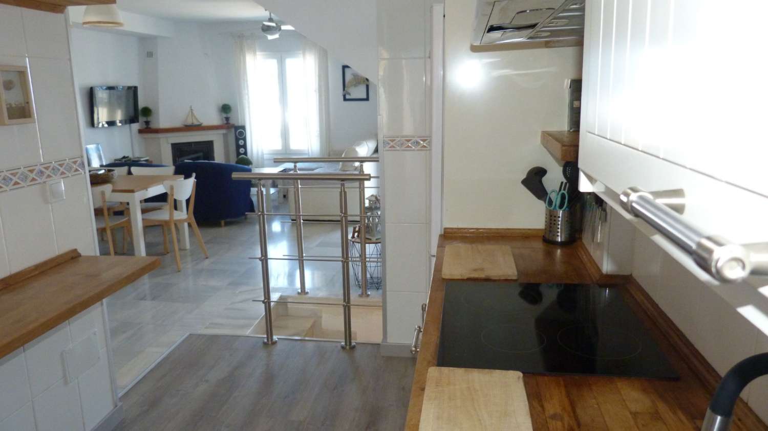 FABULEUSE MAISON DE VILLE SUR LE FRONT DE MER