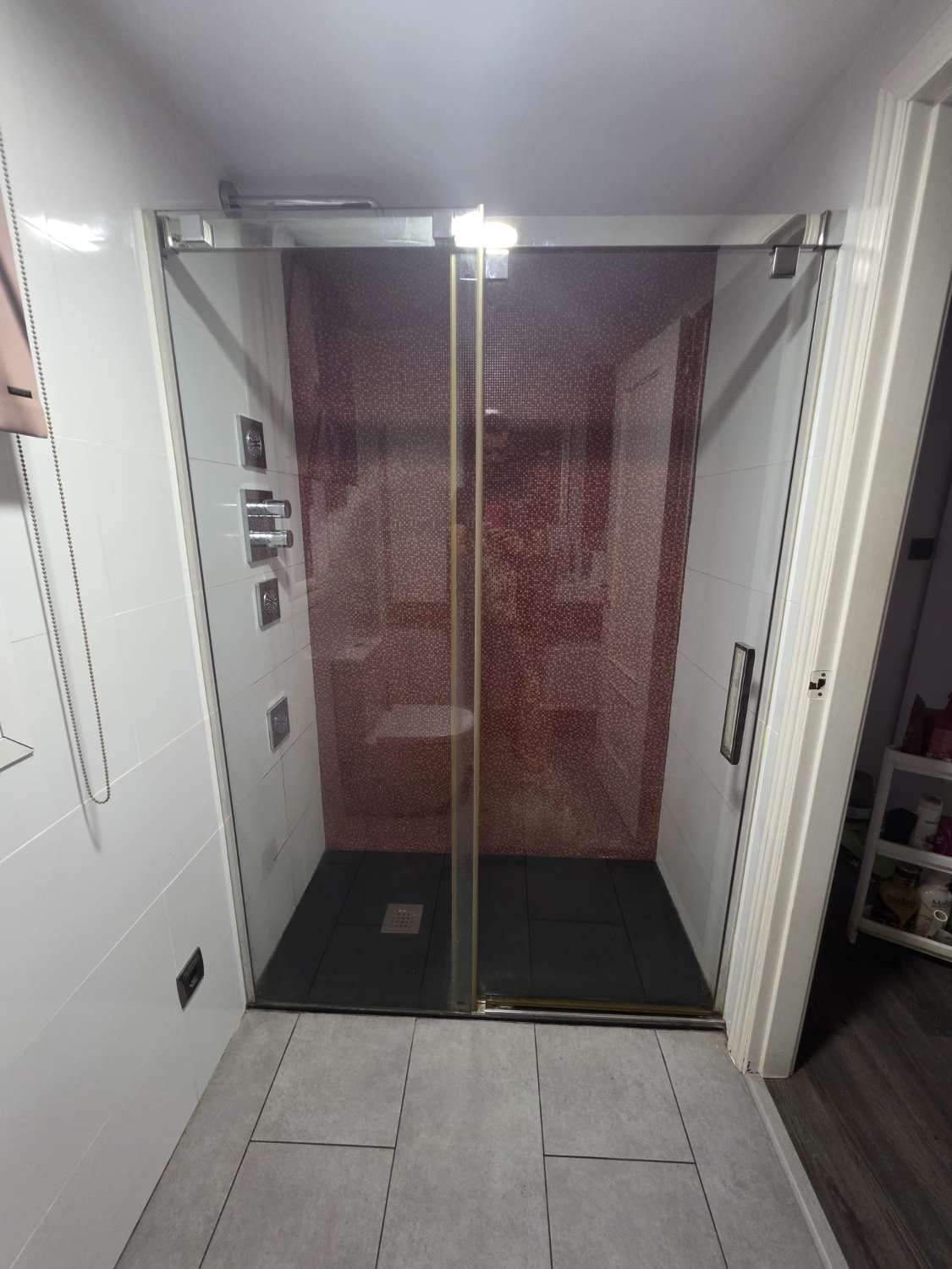 Piso con doble garaje