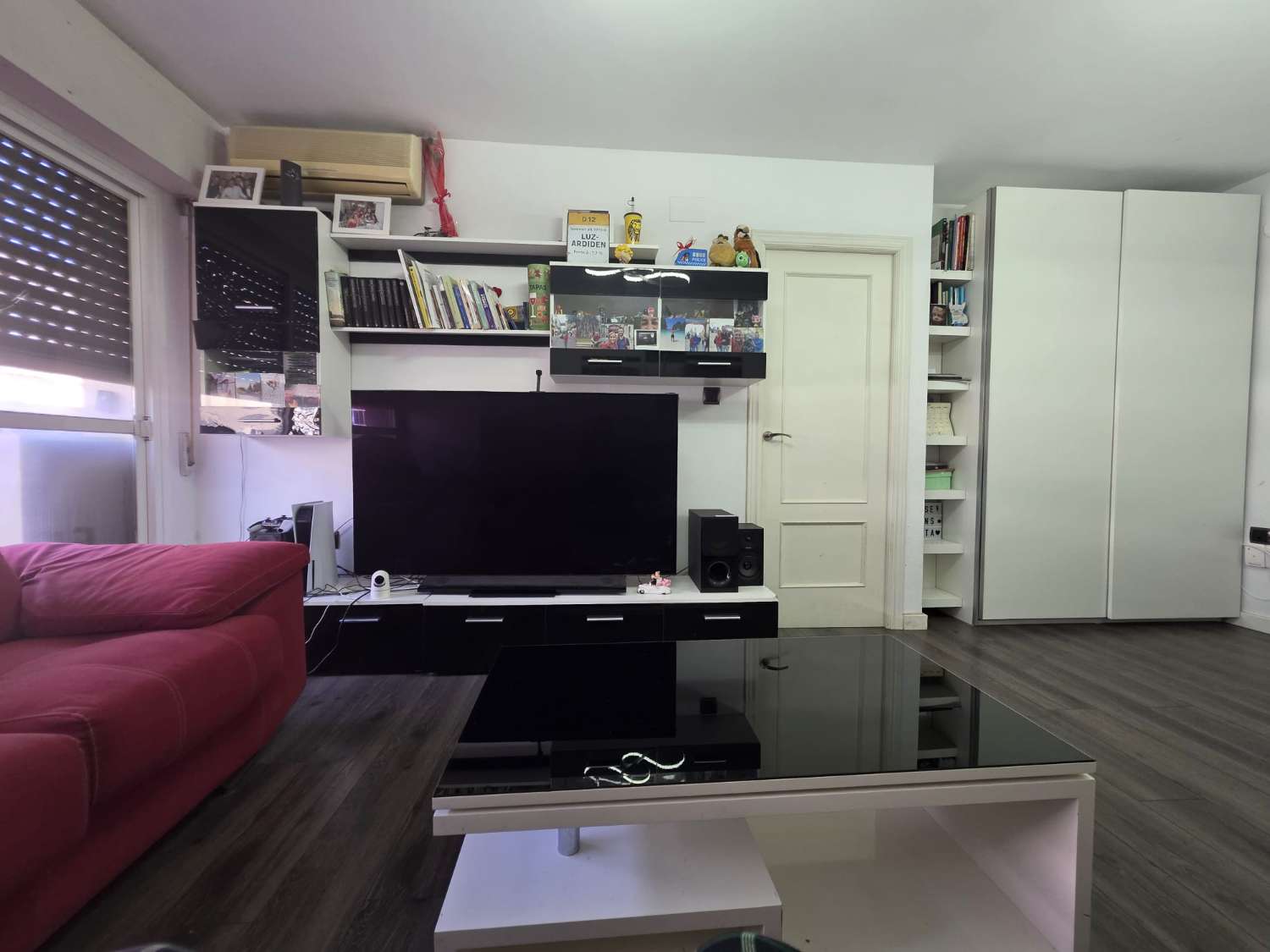 Piso con doble garaje