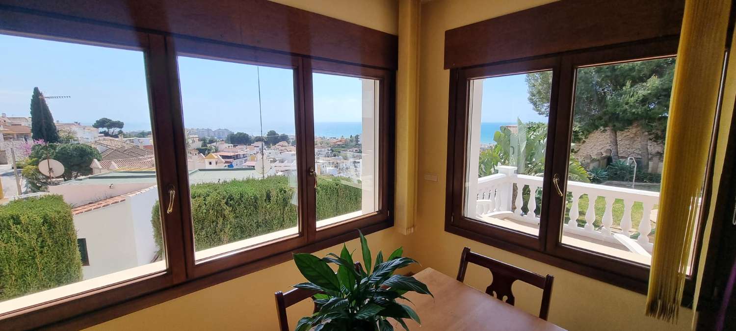 Chalet Independiente en Venta