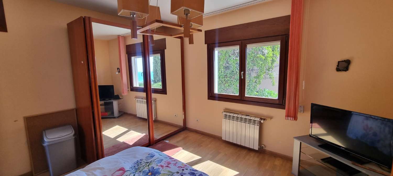 Chalet Independiente en Venta