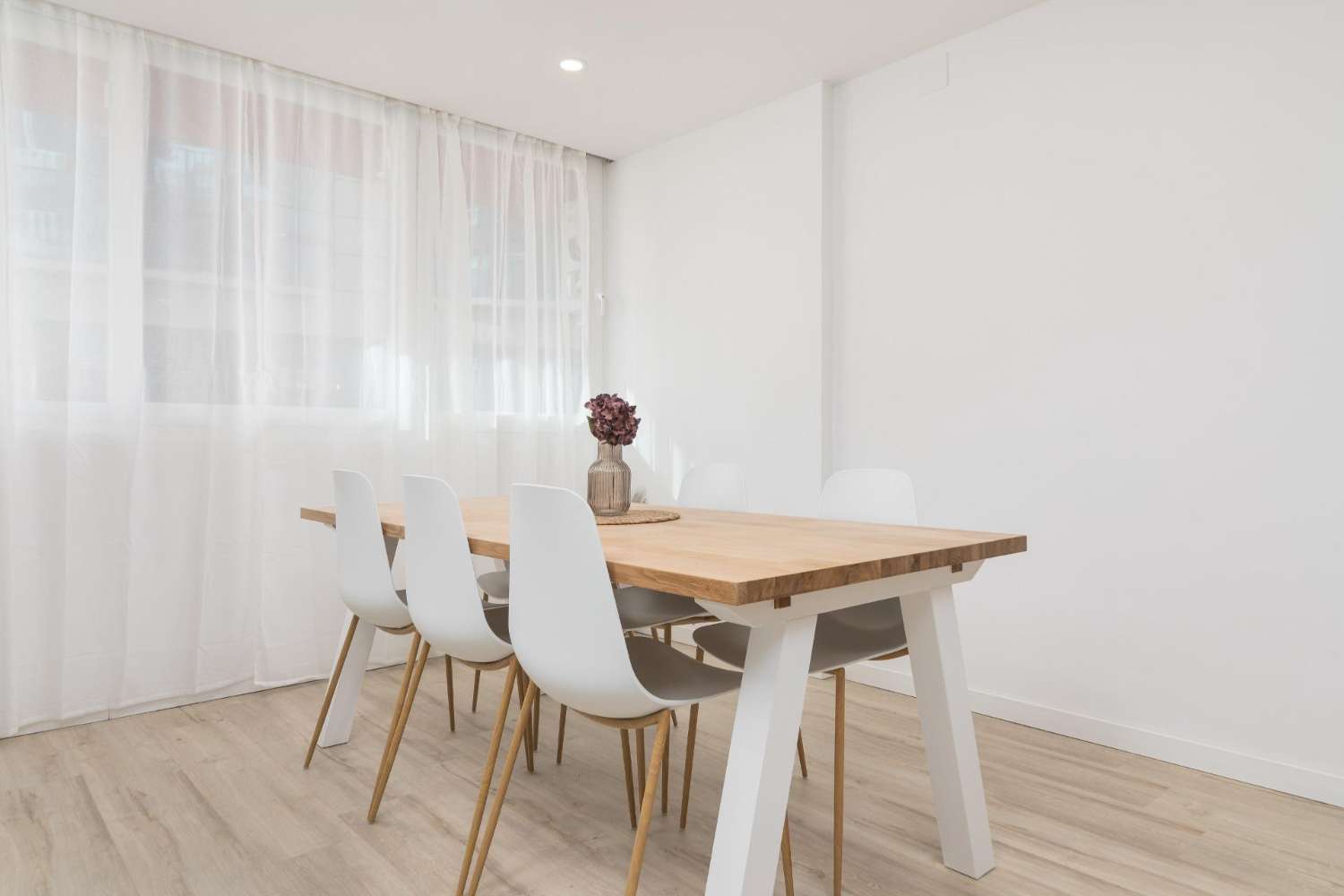 Piso con garaje en Venta