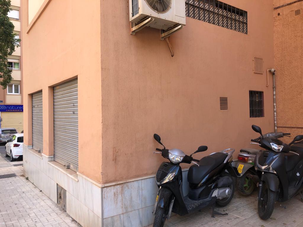 Locaux à vendre