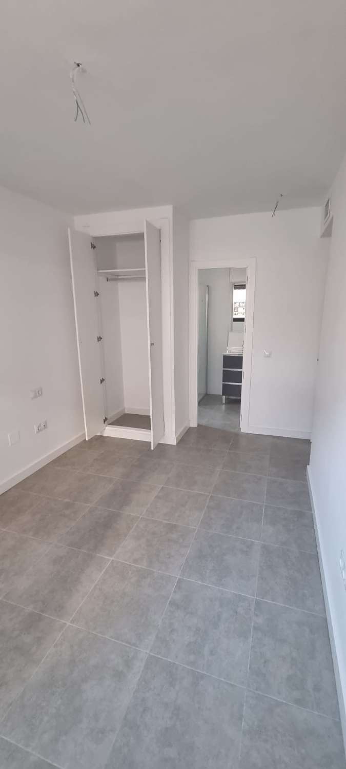 Piso y estudio en venta