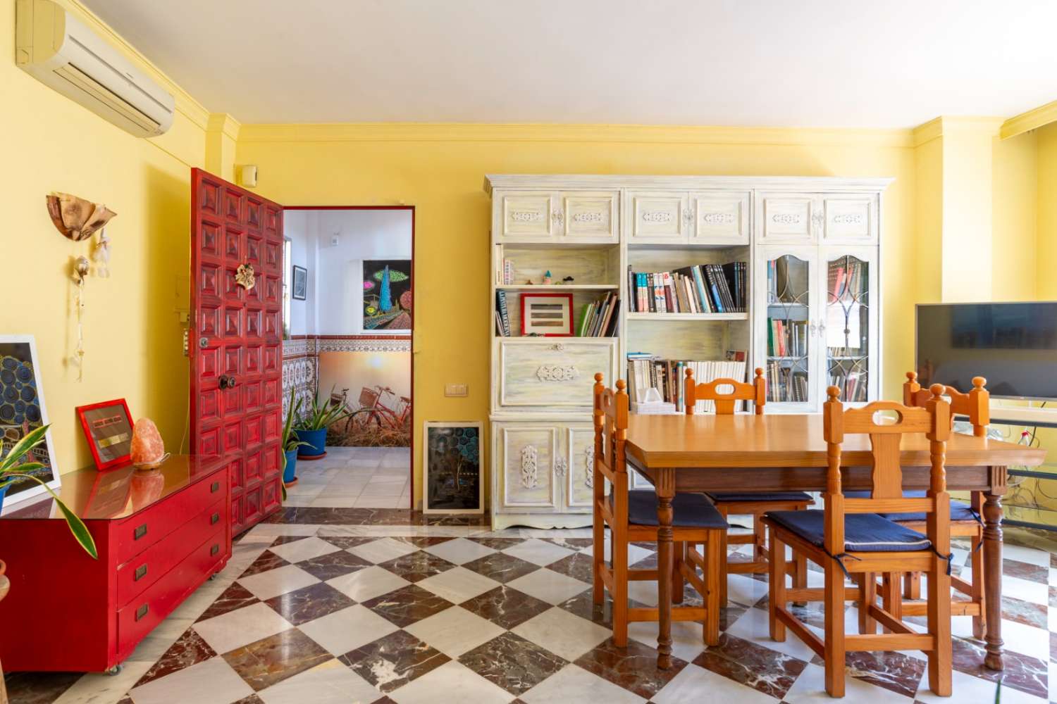 منزل للبيع في Capuchinos (Málaga)