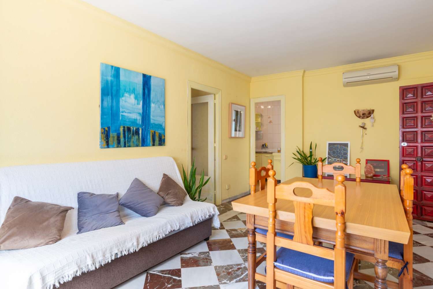 منزل للبيع في Capuchinos (Málaga)