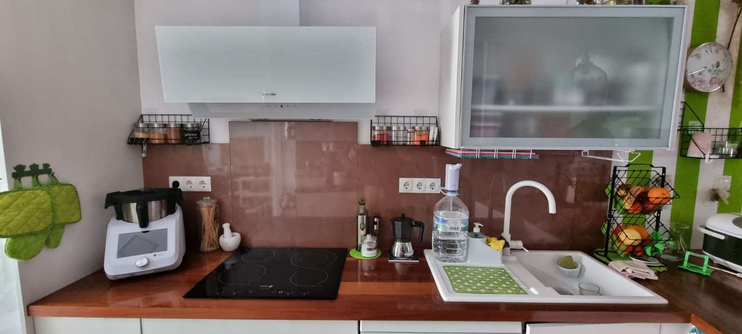 Дом с гаражом