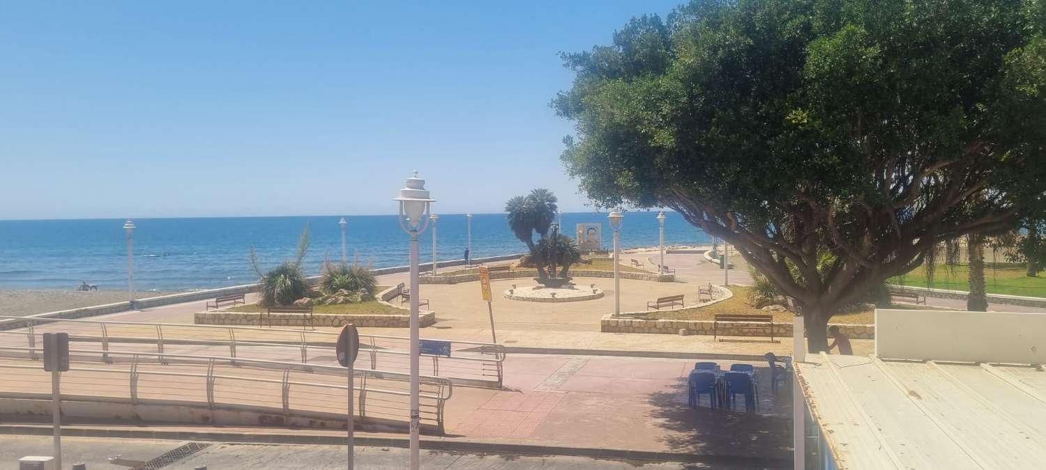 CASA PRIMERA LINEA DE PLAYA
