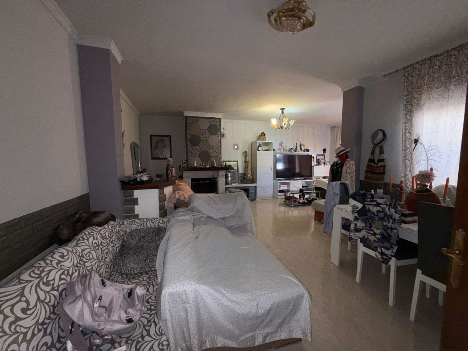 Casa con garaje en venta