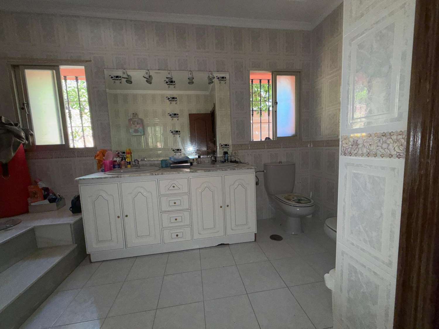 Casa con garaje en venta