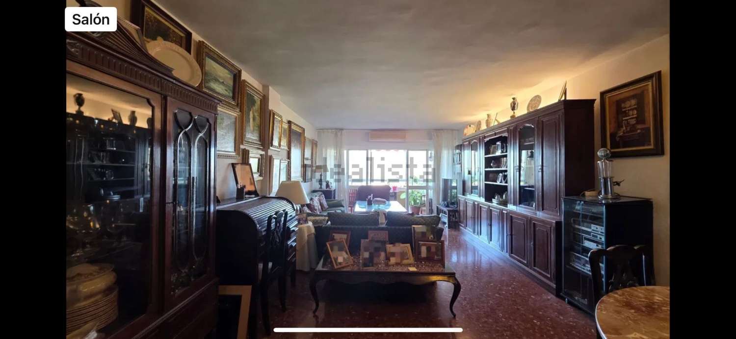 Piso con garaje en Venta