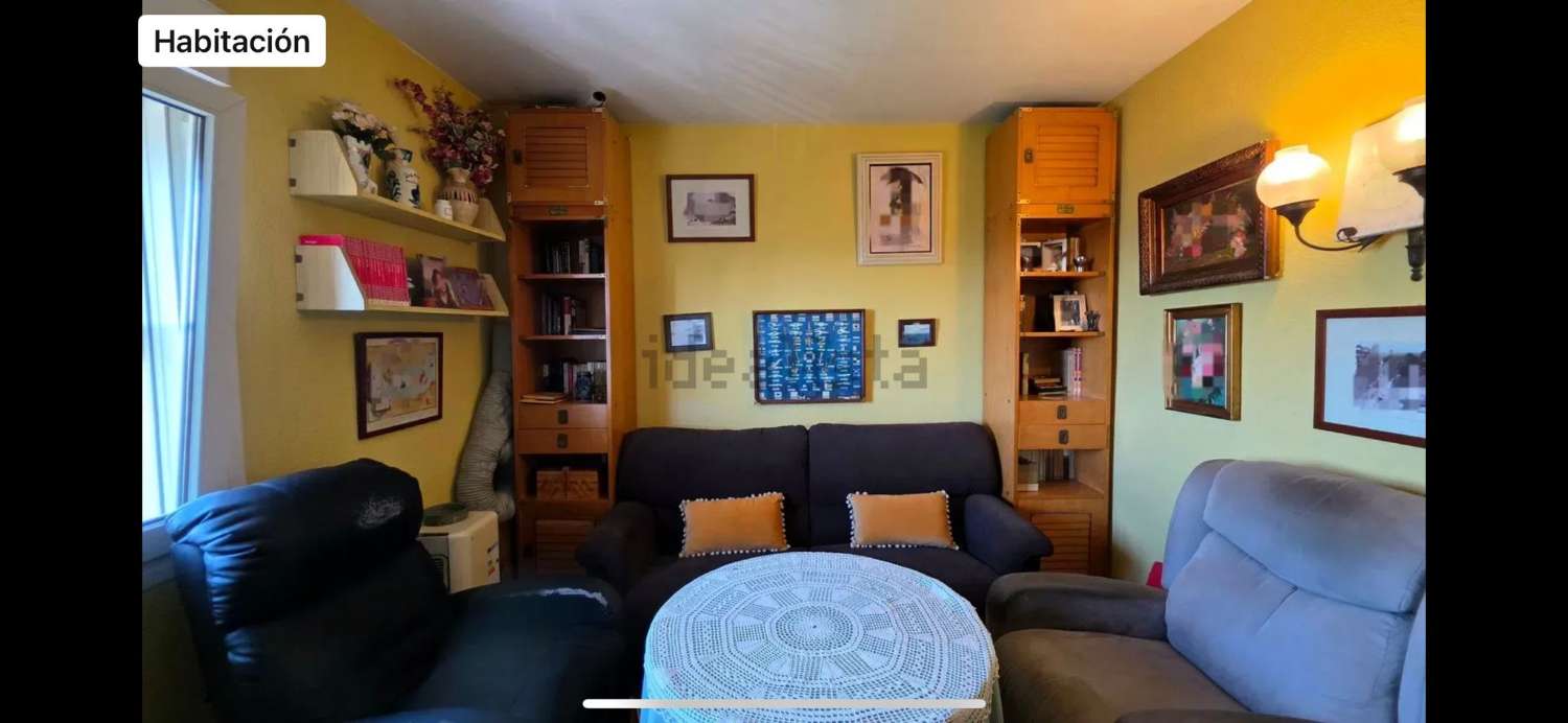 Piso con garaje en Venta