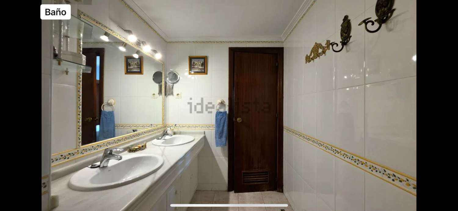 Piso con garaje en Venta